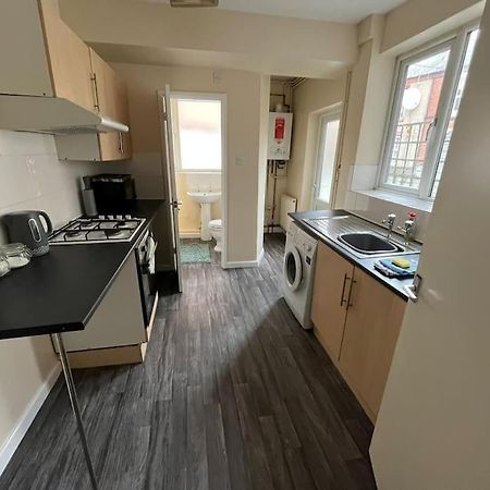 Flat 1, 67 Colwick Road Ng2 4Al Apartamento Nottingham Exterior foto