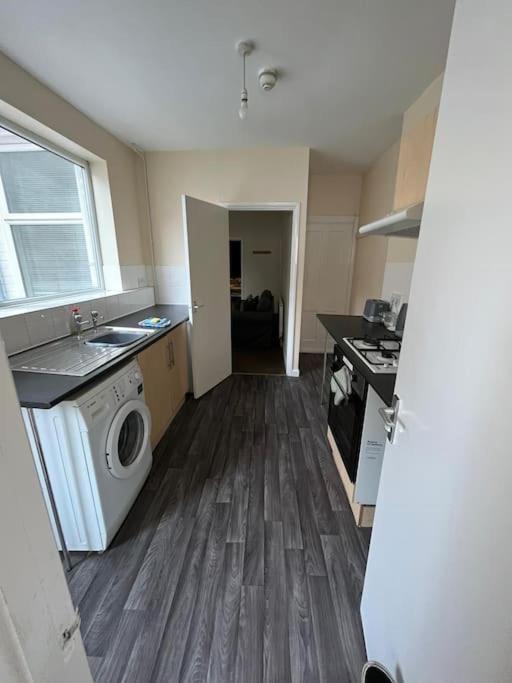 Flat 1, 67 Colwick Road Ng2 4Al Apartamento Nottingham Exterior foto