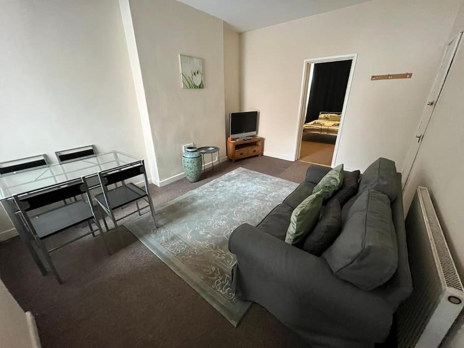Flat 1, 67 Colwick Road Ng2 4Al Apartamento Nottingham Exterior foto